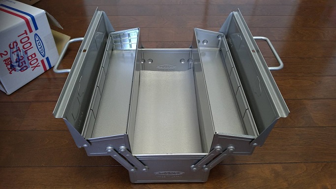 TOYOスチール製２段式工具箱