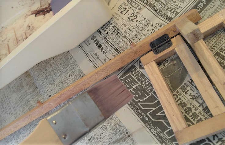100均セリアの板材でアウトドア用大小(2Way)ミニテーブルを作った。塗装中